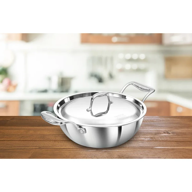 Hawkins Induction Compatible Stainless Steel Tri-ply PRO Deep-Fry Pan 2.5 Litre with Stainless Steel Lid
