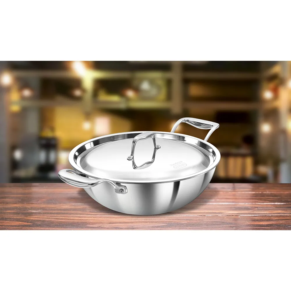 Hawkins Induction Compatible Stainless Steel Tri-ply PRO Deep-Fry Pan 3.5 Litre with Stainless Steel Lid